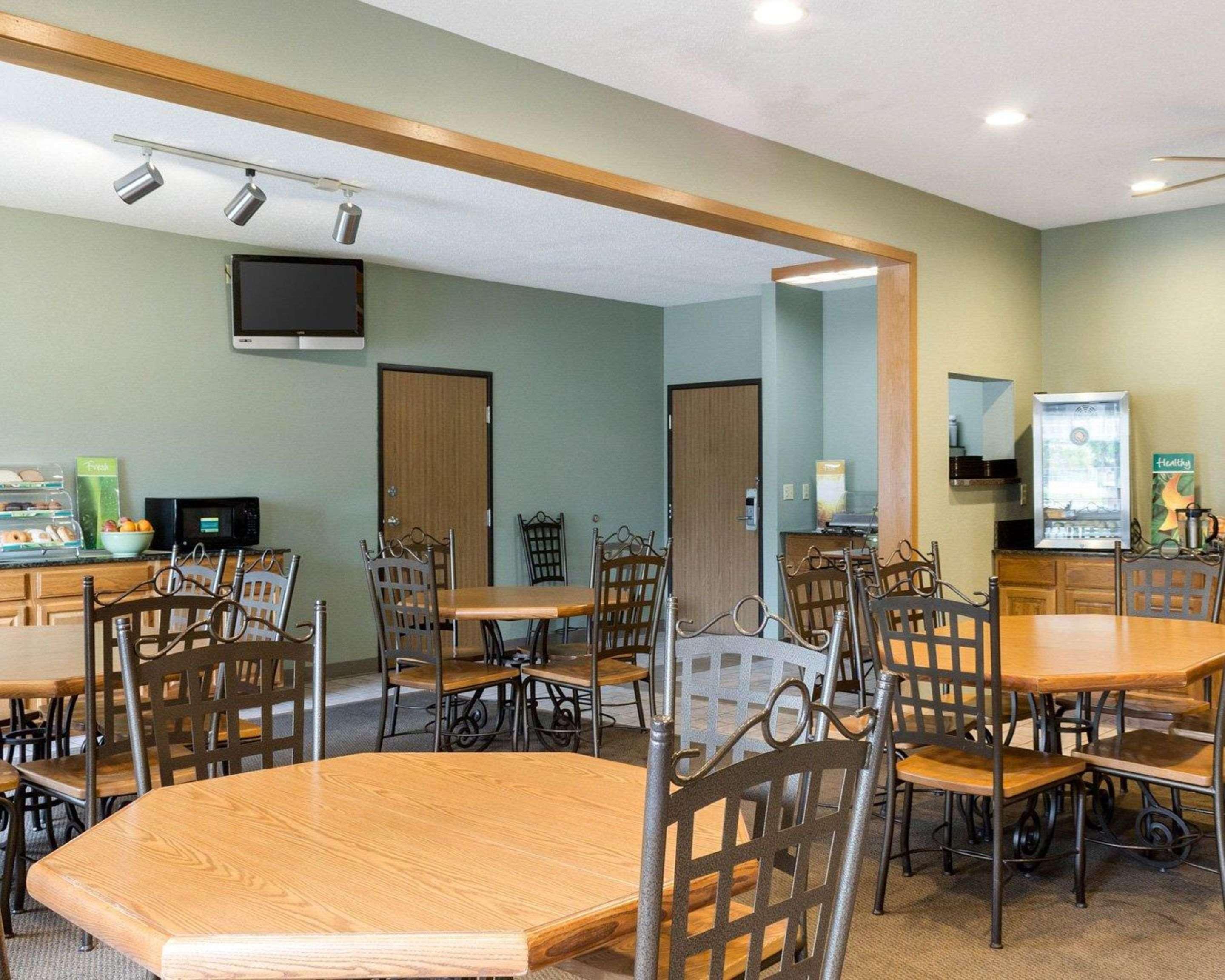 Quality Inn Brookings-University Exterior photo