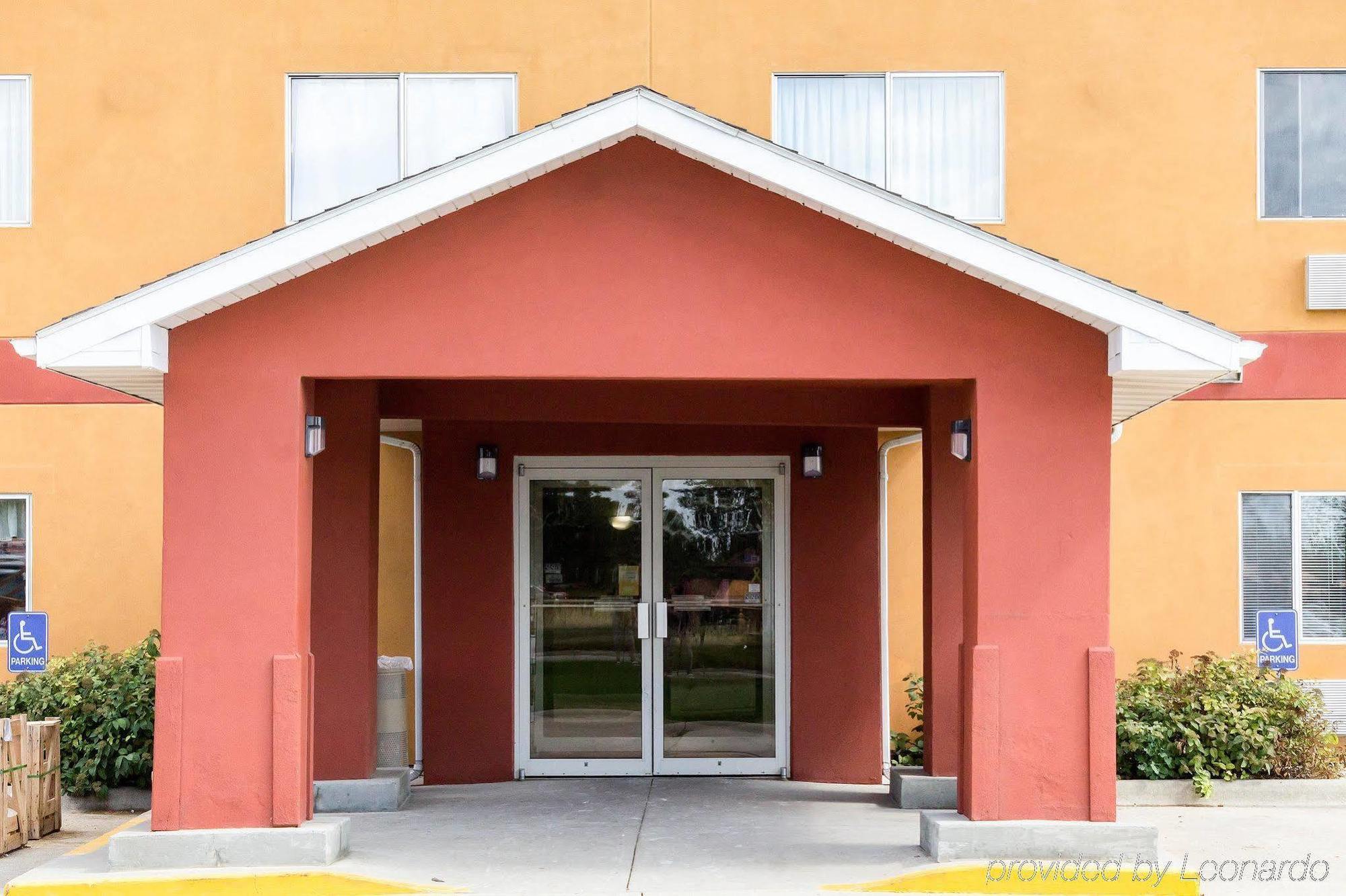 Quality Inn Brookings-University Exterior photo